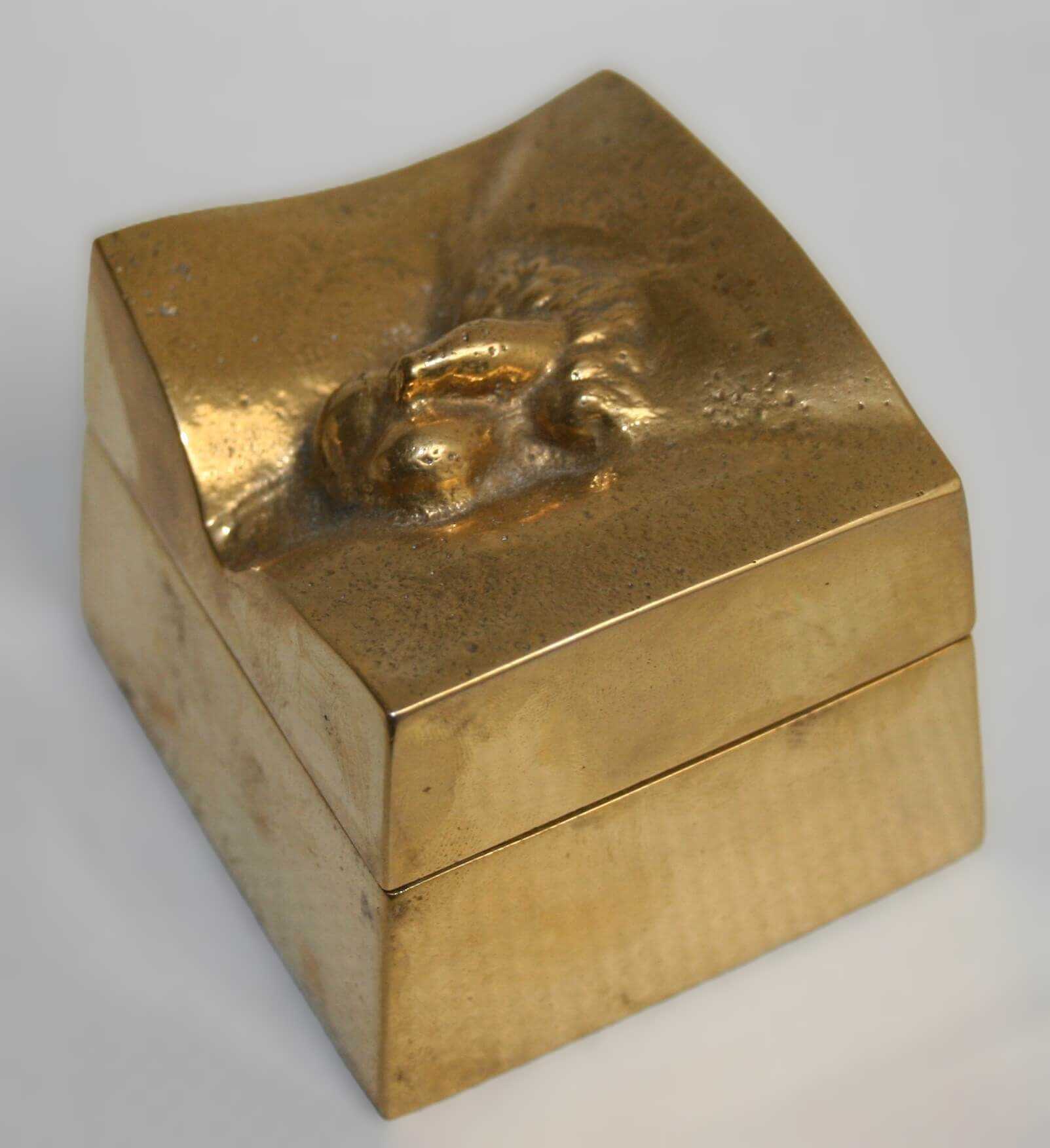 Stelios Gavalas aluminium box sculpture of the male body.