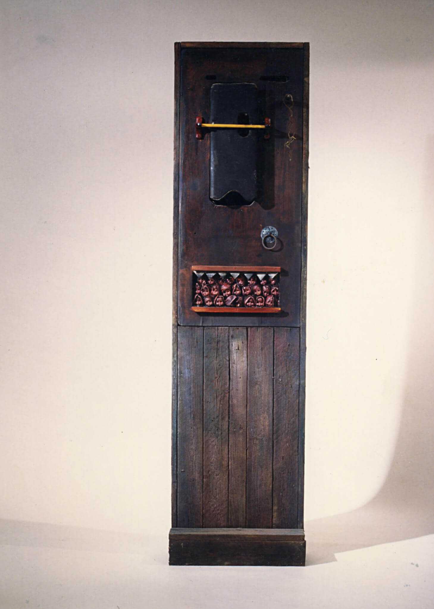 Stelios Gavalas 1992-1994 sculptures. Made with wood and ceramics - 9.